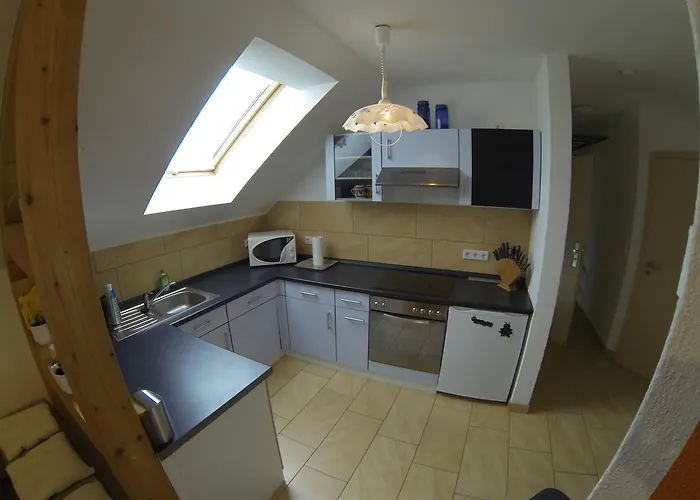 Ferienwohnung Unterwellenborn Apartman *