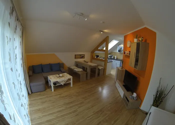 Ferienwohnung Unterwellenborn * Unterwellenborn